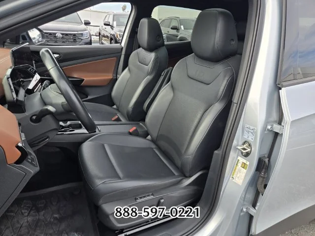 Used 2021  Volkswagen Pro S image 9