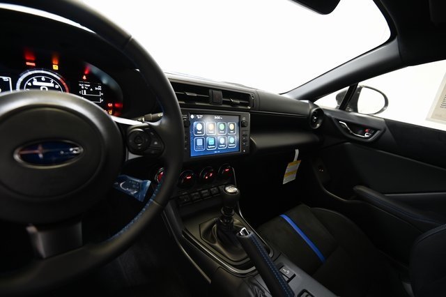 2025 Subaru BRZ tS photo 2