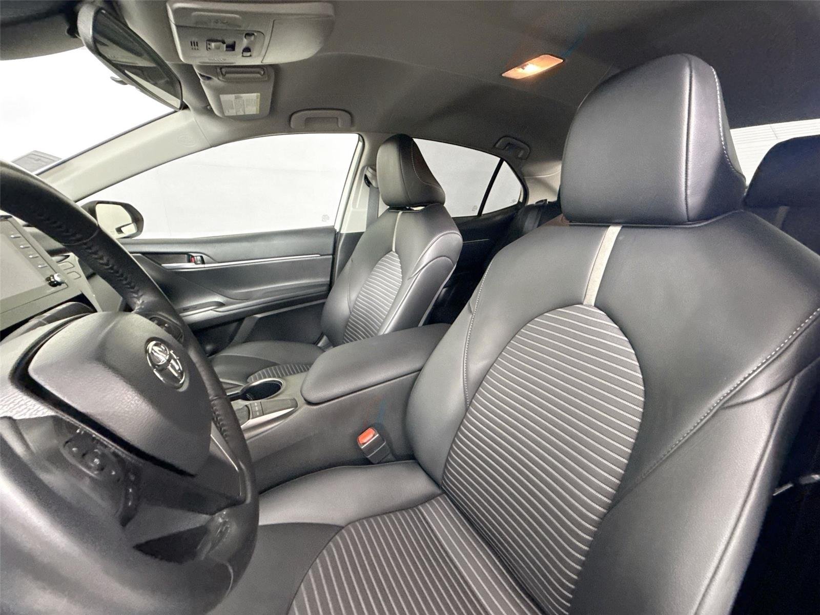 Used 2024 Ice Cap Toyota SE image 3