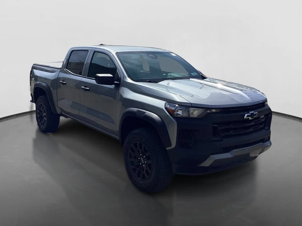 Used 2024 Sterling Gray Metallic Chevrolet Trail Boss image 3