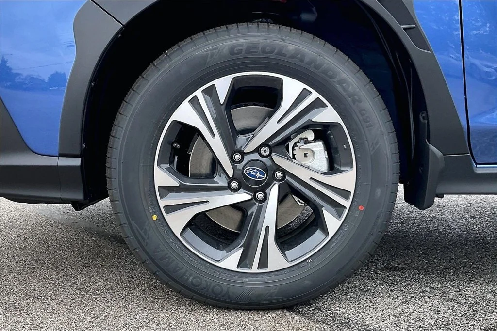 New 2027 DAYBREAK BLUE PEARL Subaru Premium image 15