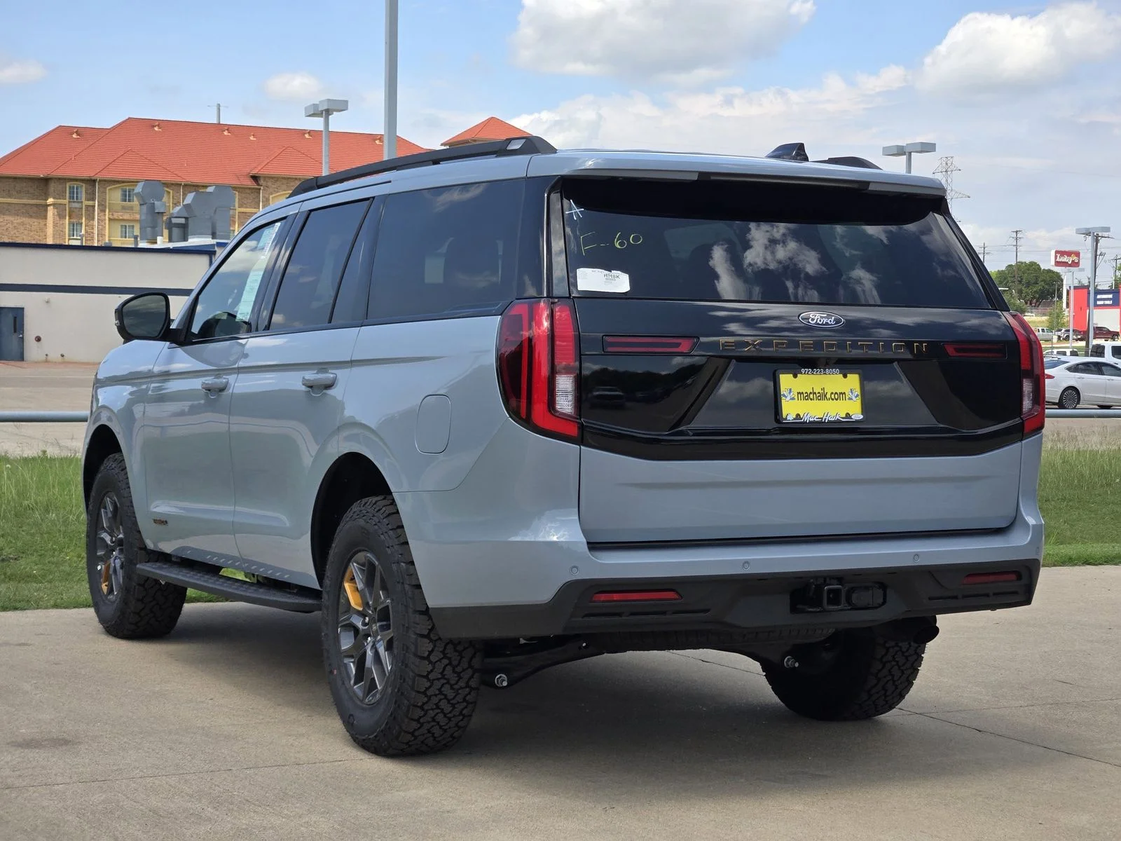 New 2026 Glacier Gray Metallic Tri-Coat Ford Tremor® image 3