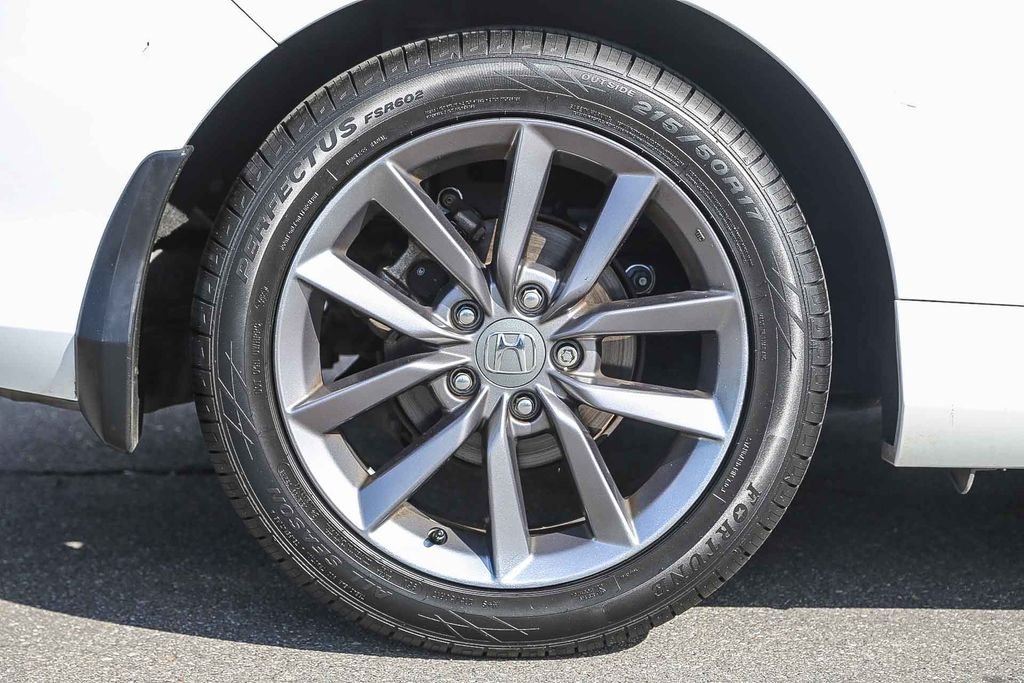 Used 2020 Platinum White Pearl Honda EX image 10