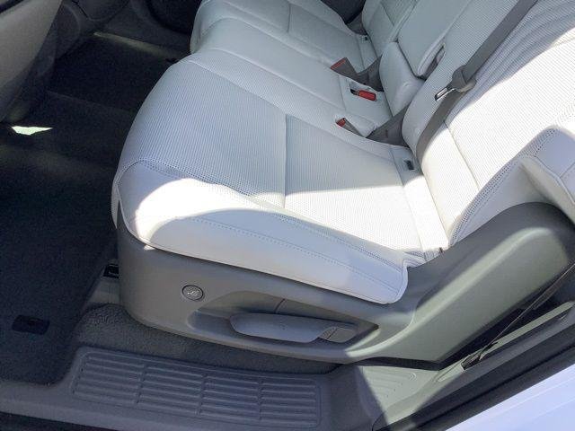 New 2026 White Pearl Hyundai SEL Premium image 11