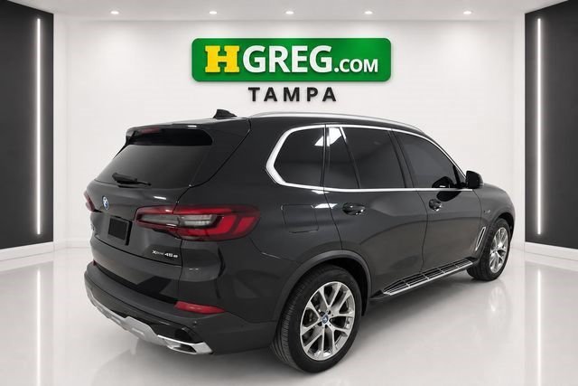 Used 2022 Black Sapphire Metallic BMW xDrive45e image 4