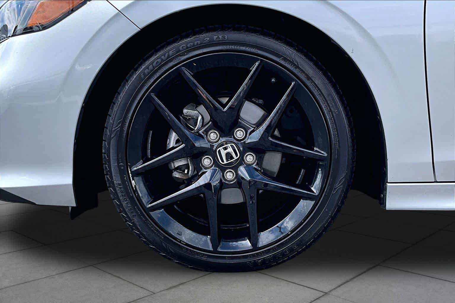 Used 2025 Solar Silver Metallic Honda Sport image 11