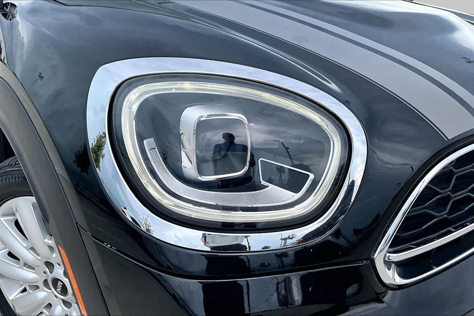 Used 2022 Midnight Black Metallic MINI Cooper S image 26