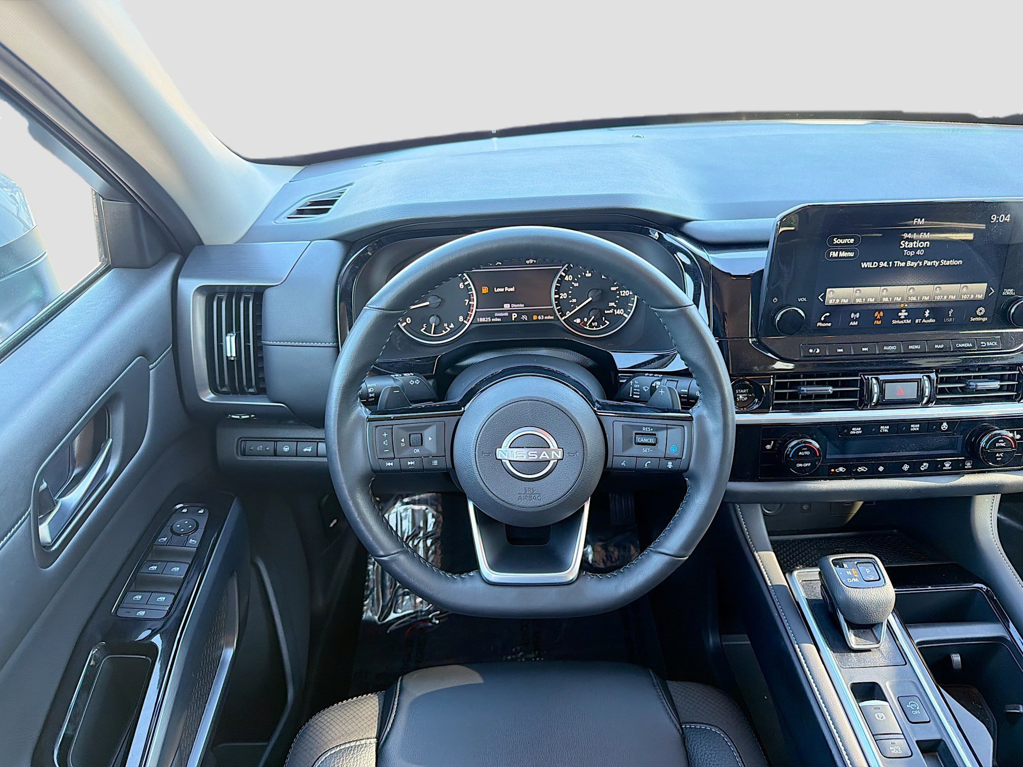 Used 2025 Brilliant Silver Metallic Nissan SL image 17