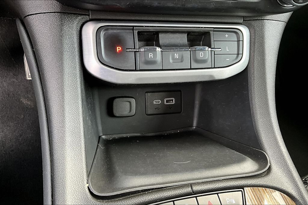 Used 2023 Ultra Blue Metallic GMC SLE image 27