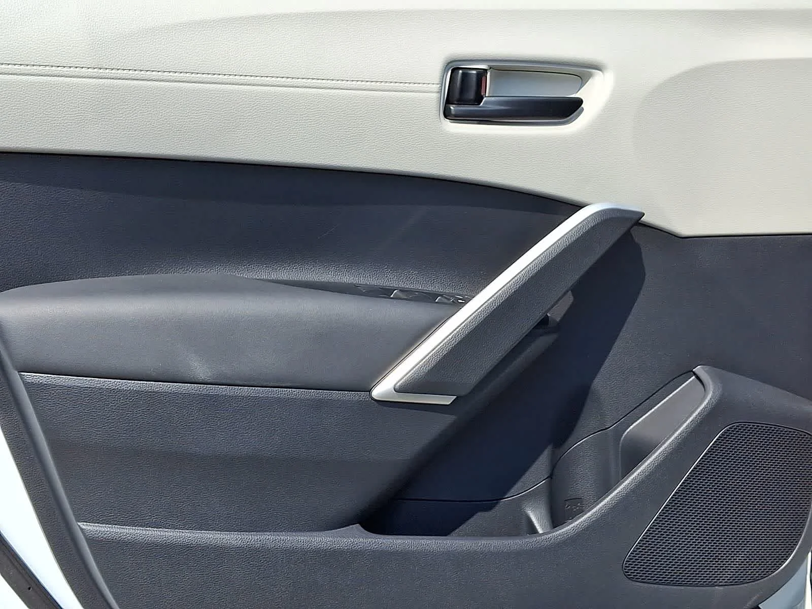 Certified Used 2026 Wind Chill Pearl Toyota LE image 15