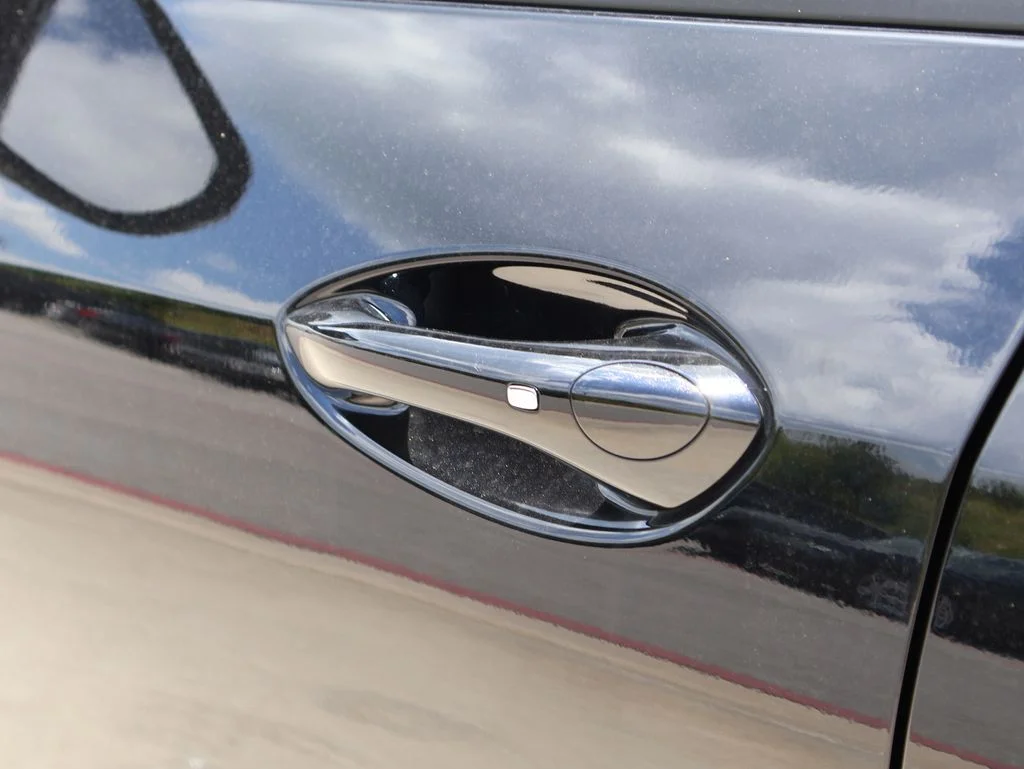 Used 2025 Black Chevrolet LT image 19