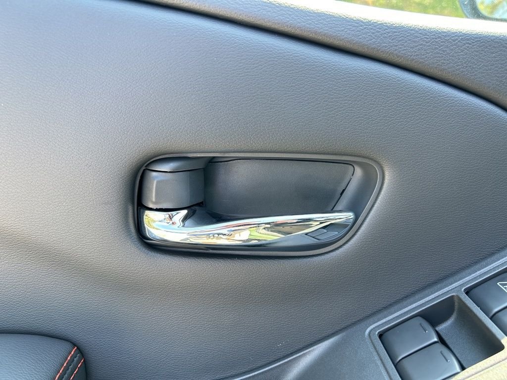 2025 Nissan Frontier PRO-4X - Photo 13