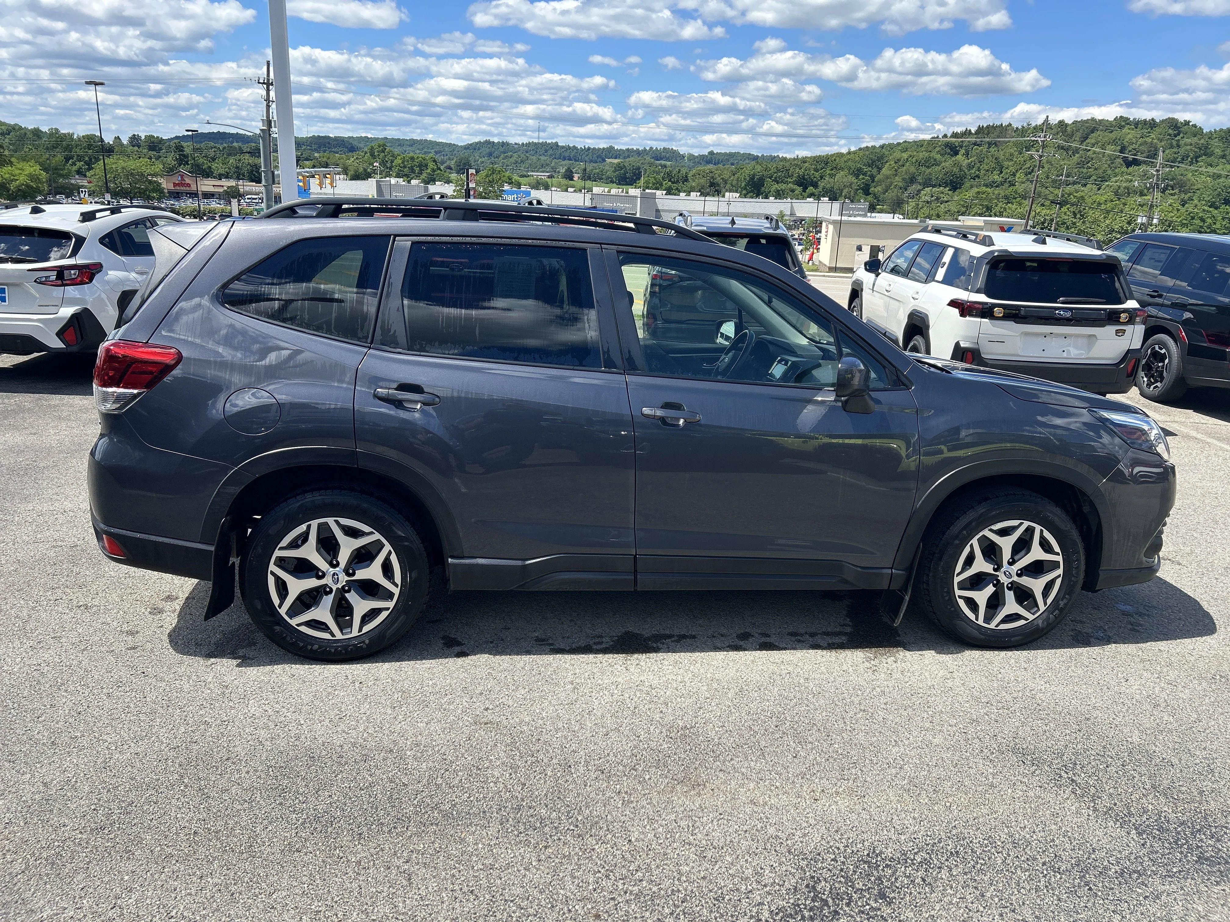 Used 2023 Magnetite Gray Metallic Subaru  image 2