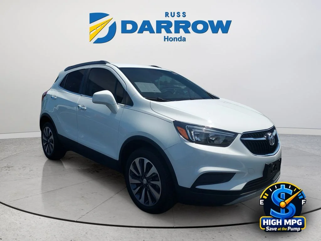 Used 2022 White Buick Preferred image 7