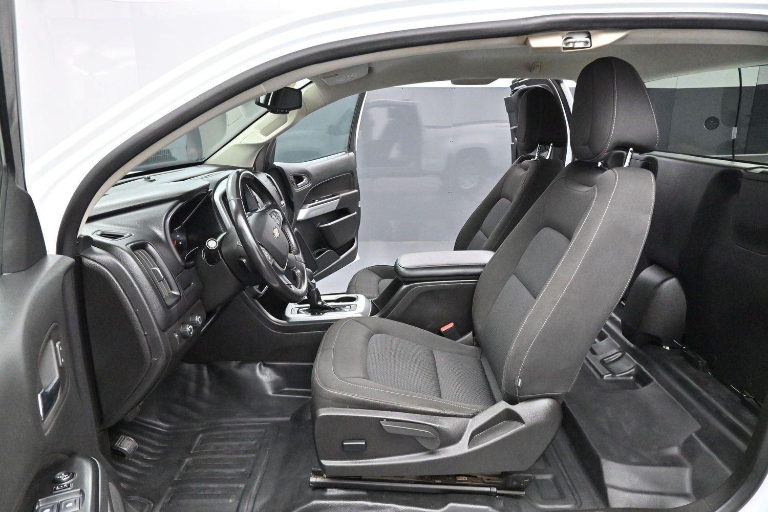 Used 2022 Summit White Chevrolet 4WD LT image 12