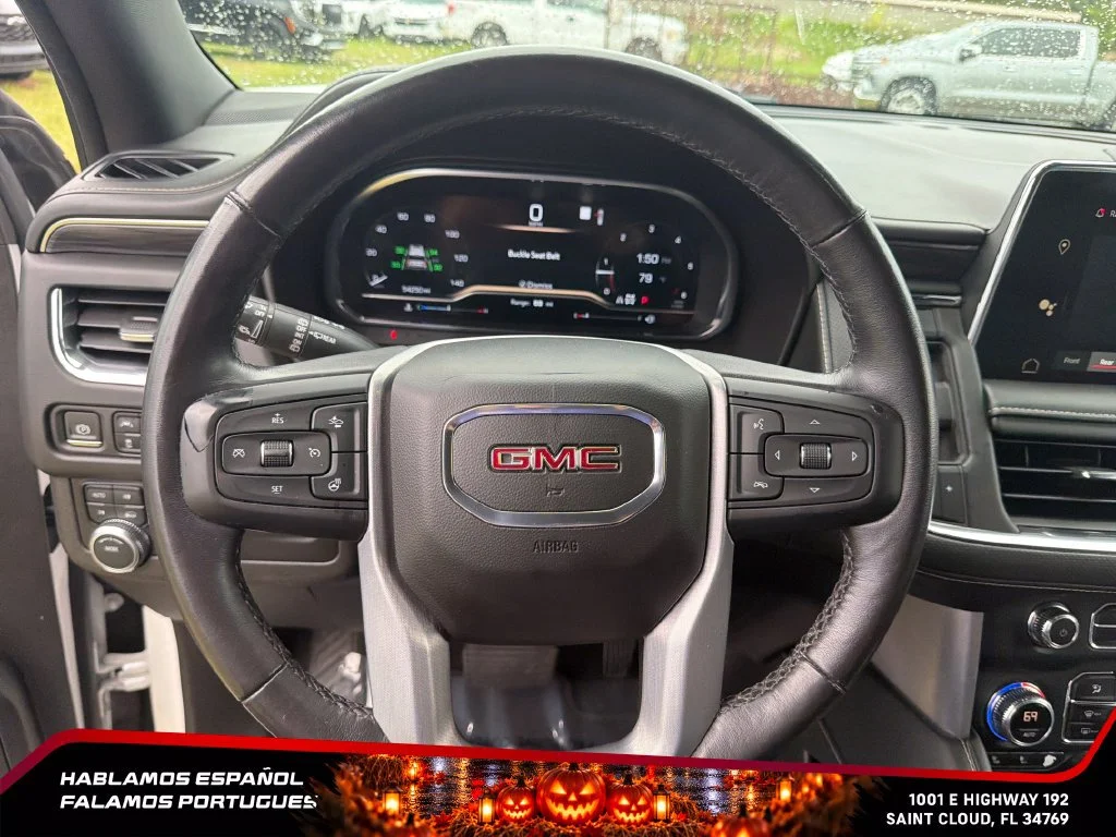 Used 2022 WHITE FROST TRICOAT GMC SLT image 19