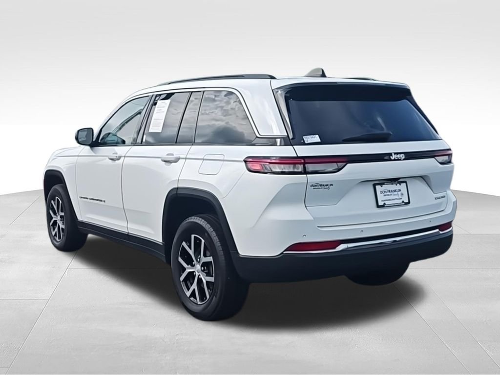 Used 2024 White Jeep Limited image 7