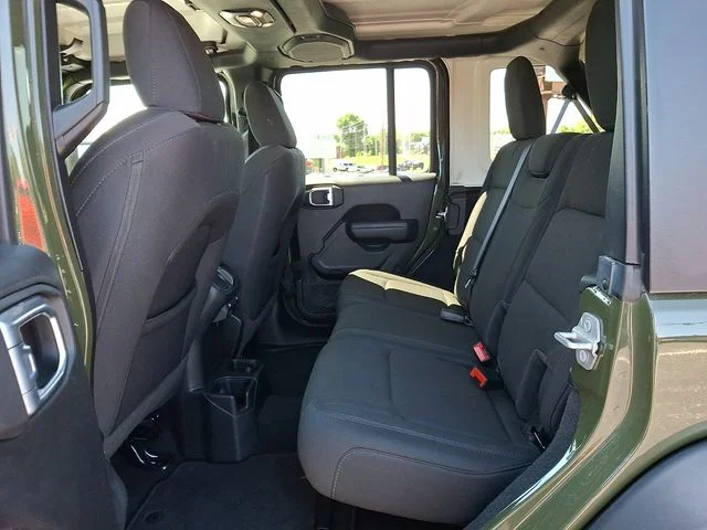 Used 2022 Green Jeep Unlimited Sport S image 10
