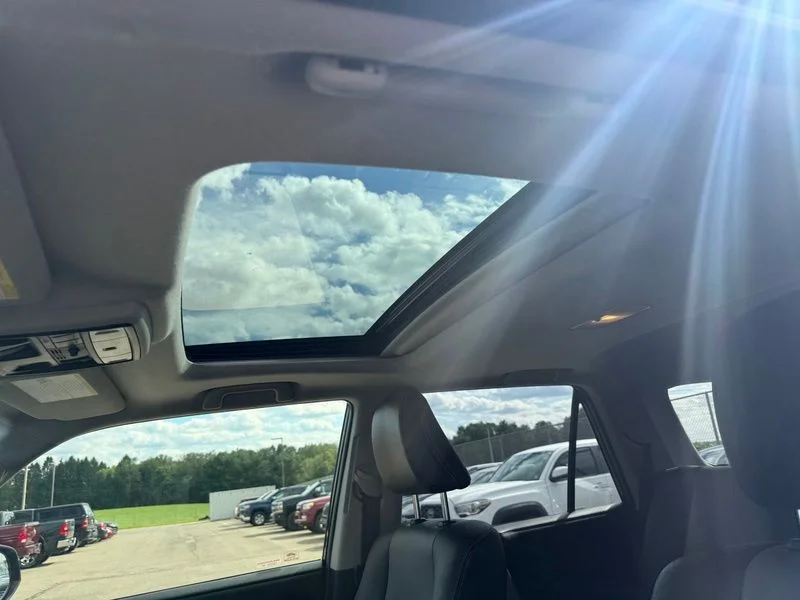 Used 2018 Black Toyota SR5 Premium image 5