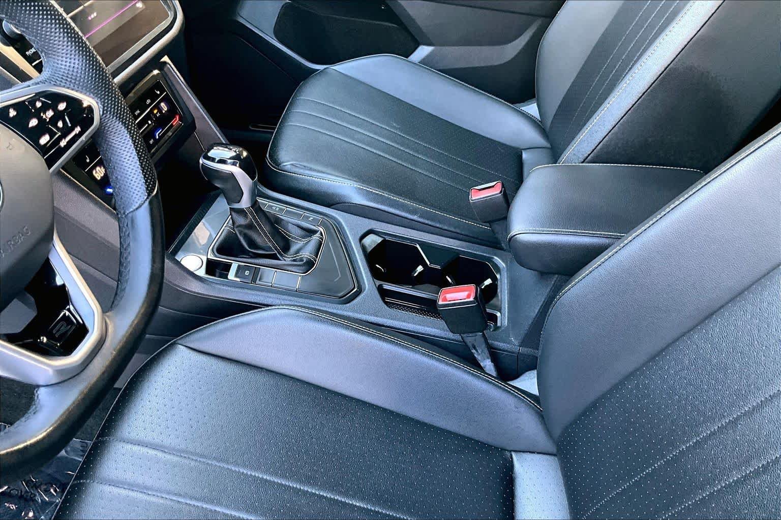 Certified Used 2024 Platinum Gray Metallic Volkswagen SE R-Line Black image 17