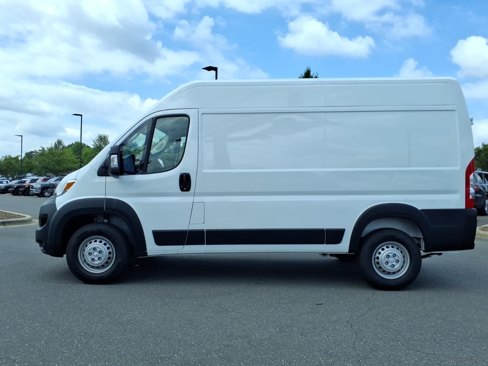New 2026 Bright White Clear-Coat Exterior Paint RAM Tradesman image 9