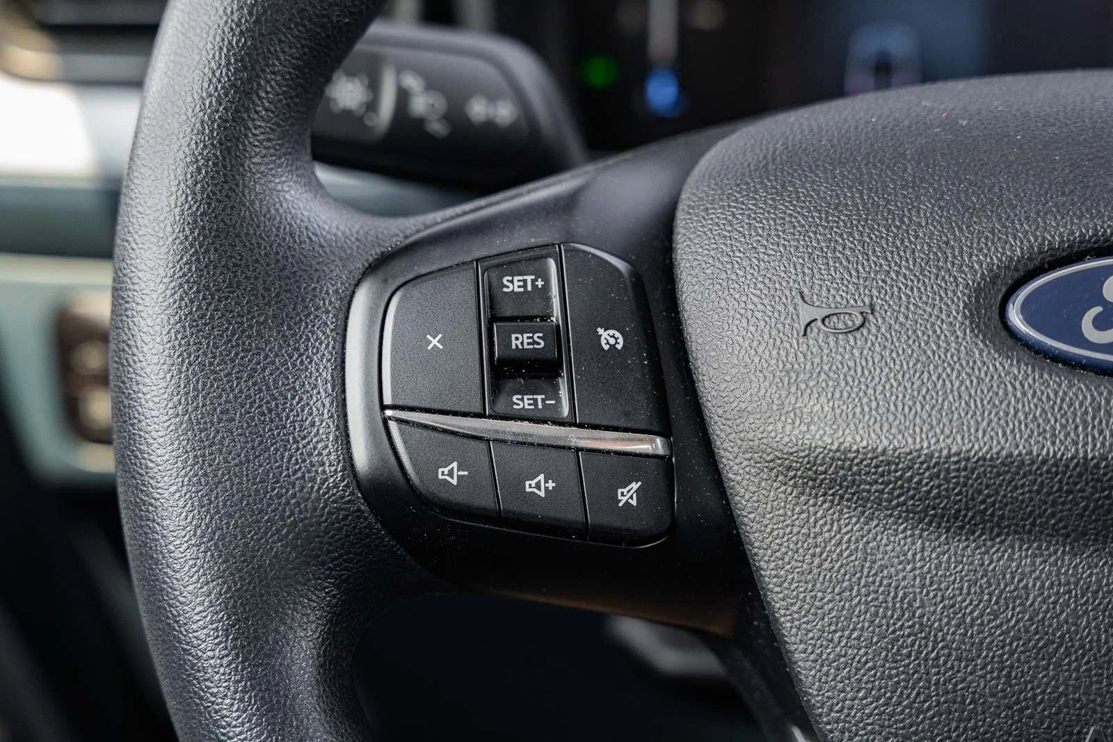 Used 2025 Gray Ford XLT image 22