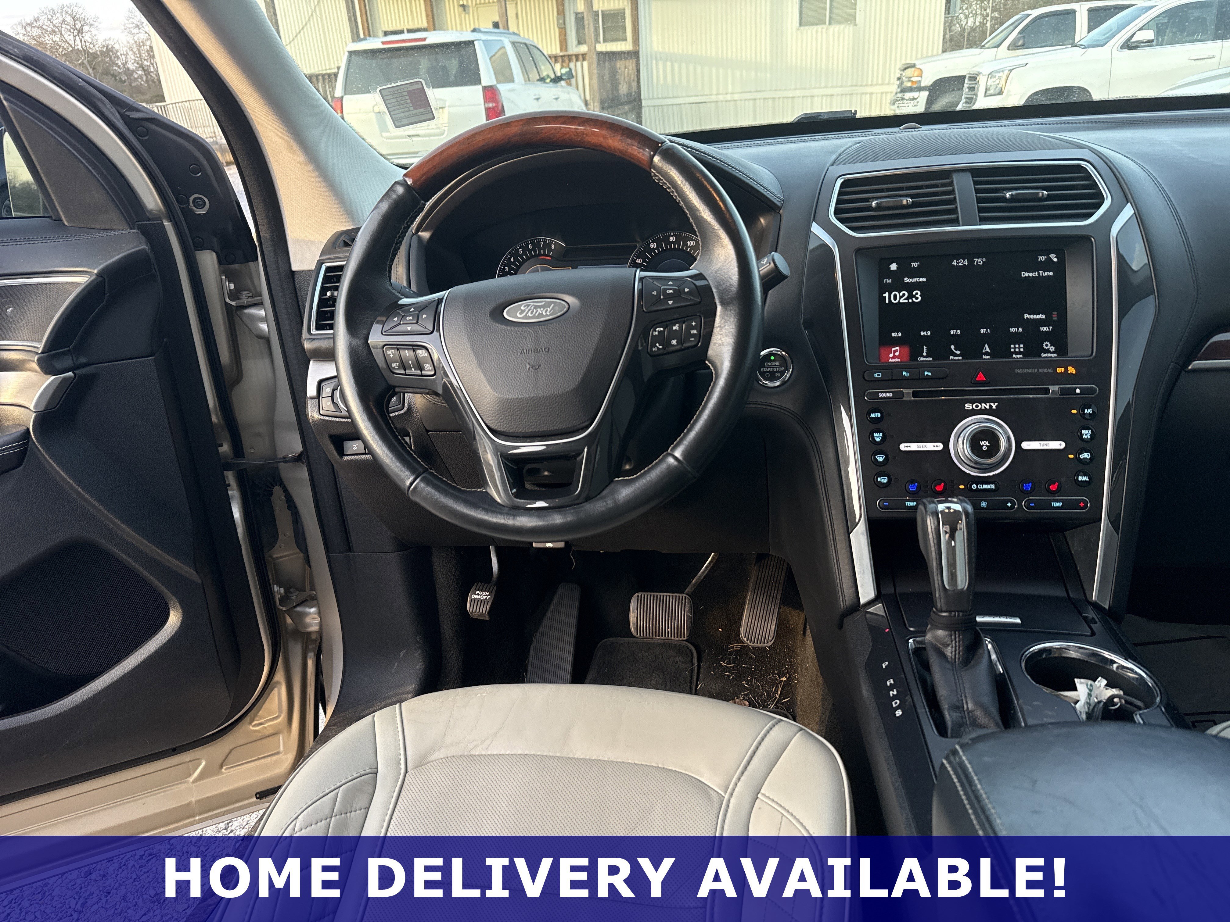 2017 Ford Explorer Platinum - Photo 23
