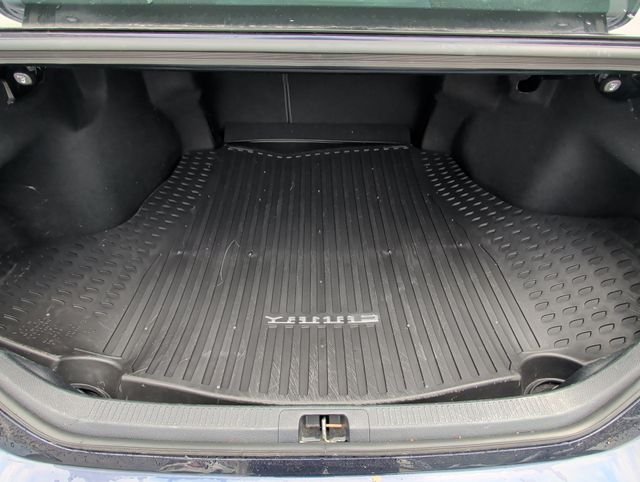 Used 2022  Toyota XSE image 27