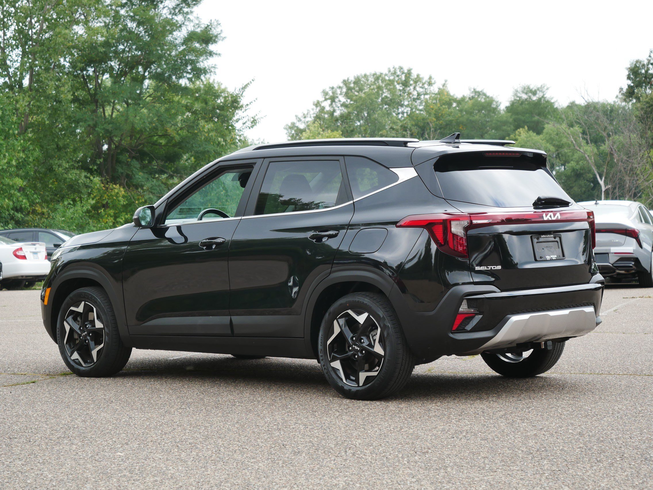 Certified Used 2024 Fusion Black Kia EX image 5