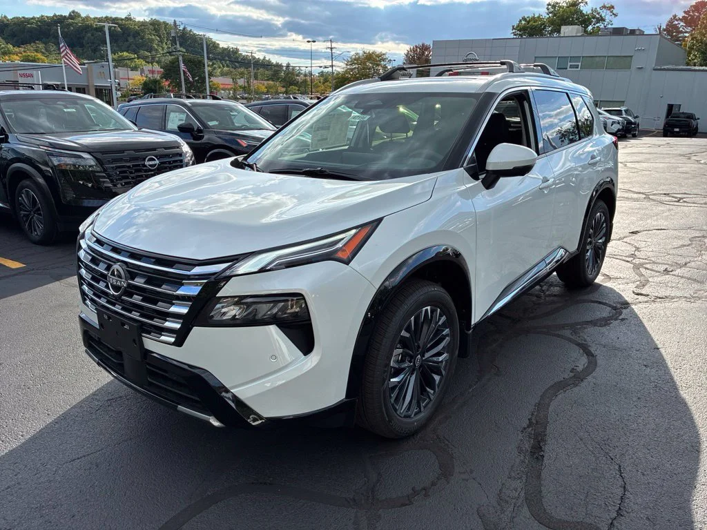 New 2026 Everest White Pearl TriCoat Nissan Platinum image 4