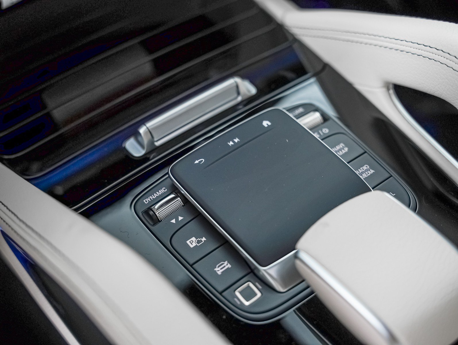 New 2026 Twilight Blue Metallic Mercedes-Benz GLE 350 image 18