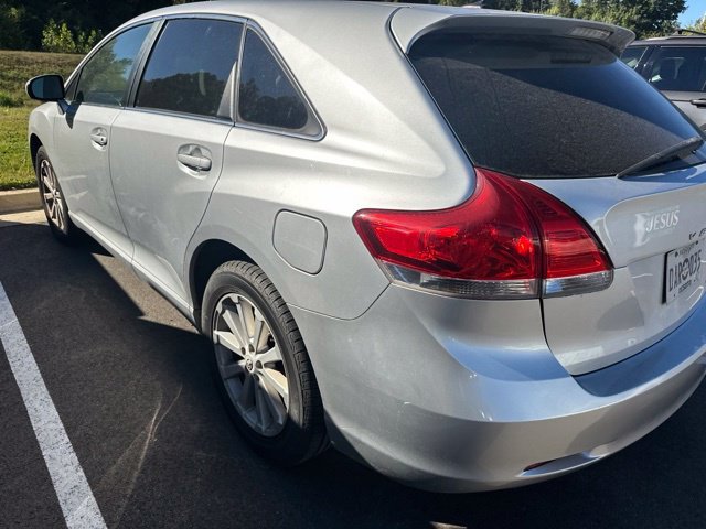 Used 2009  Toyota Base image 13