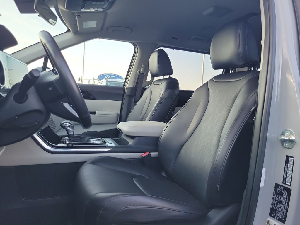 Certified Used 2024 Ceramic Silver Kia EX image 16