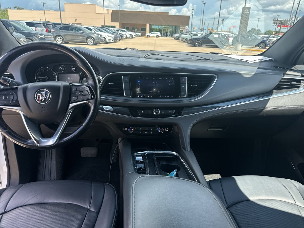 Used 2023 Summit White Buick Essence image 23