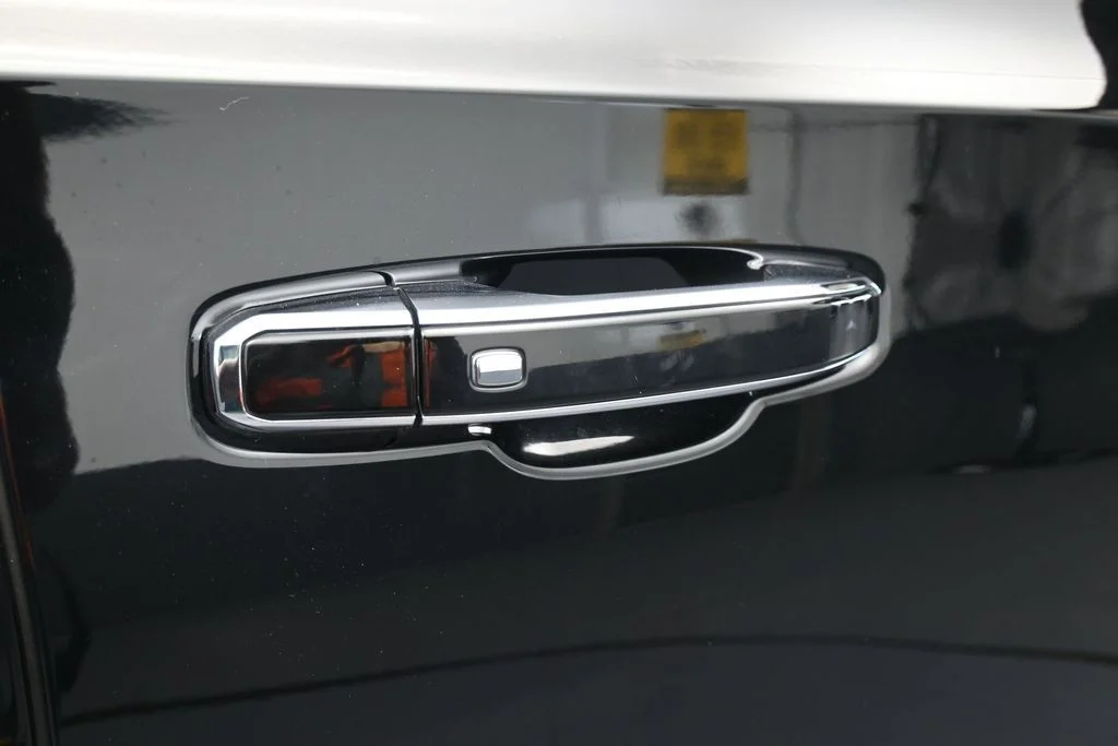 Used 2021 Black Chevrolet High Country image 52