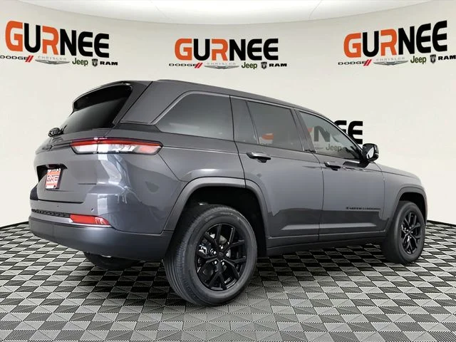 New 2026 Baltic Gray Metallic Clear-Coat Exterior Paint Jeep Altitude image 25