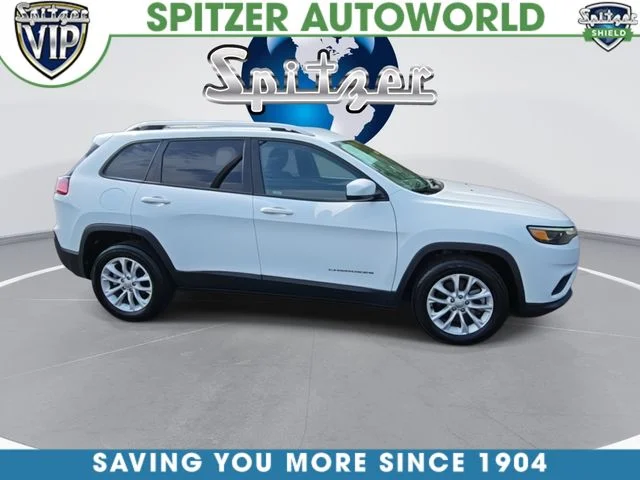 Used 2021 White Jeep Latitude image 9