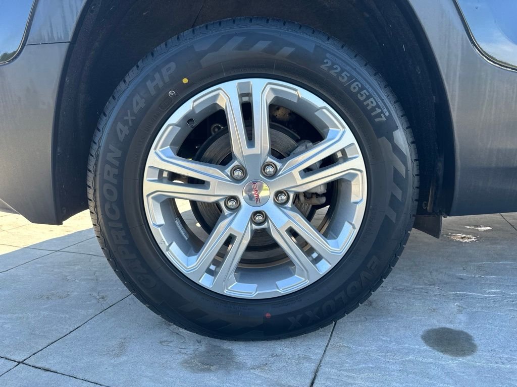 Used 2019 Black GMC SLE image 5