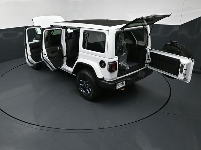 New 2026 Bright White Clear-Coat Exterior Paint Jeep 85th Anniversary Edition image 28