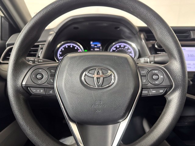 Used 2020 Gray Toyota LE image 17