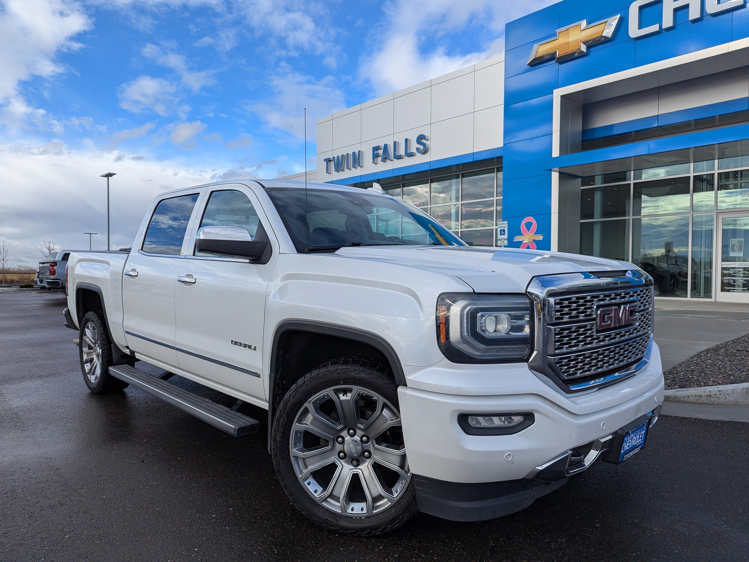 2018 GMC Sierra 4WD Crew Cab Short Box's photo