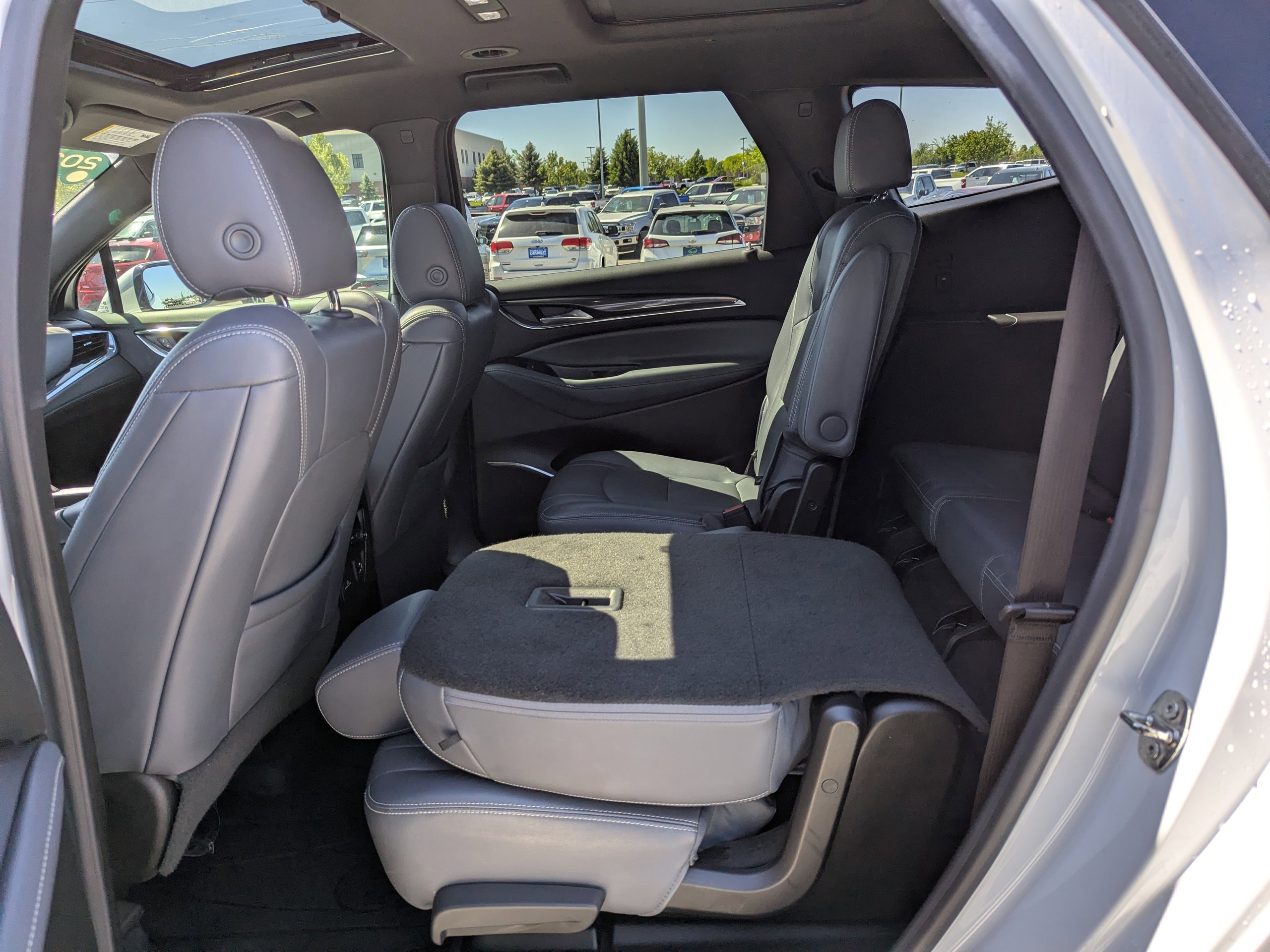 2022 Buick Enclave Essence - Photo 32