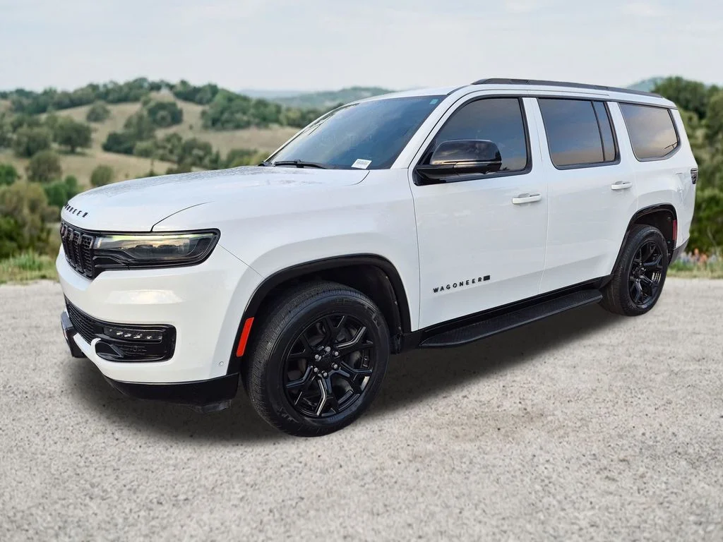 Used 2023 White Jeep Base image 3