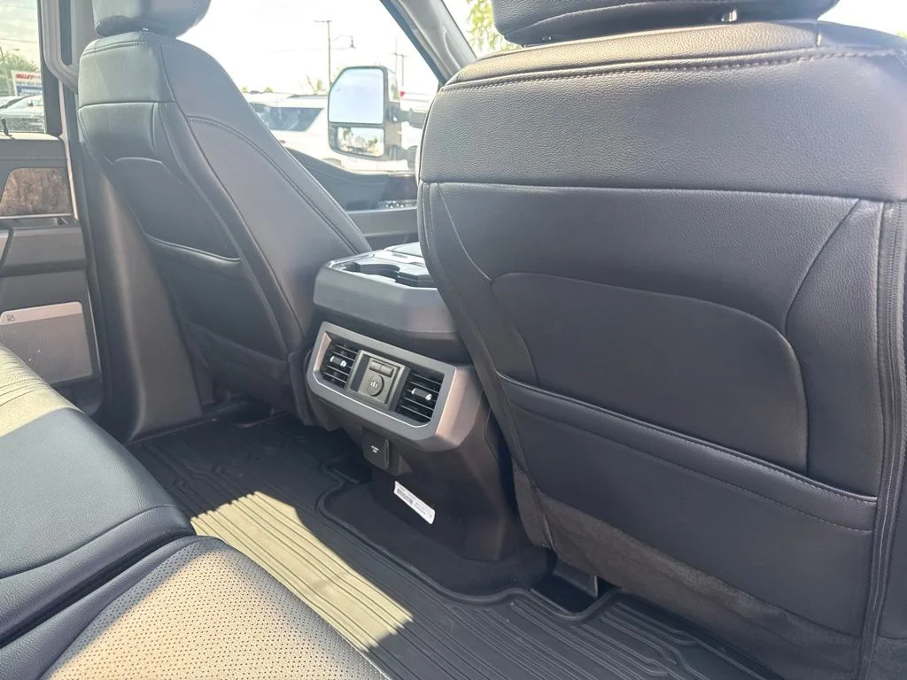 Used 2025 White Ford Lariat image 43
