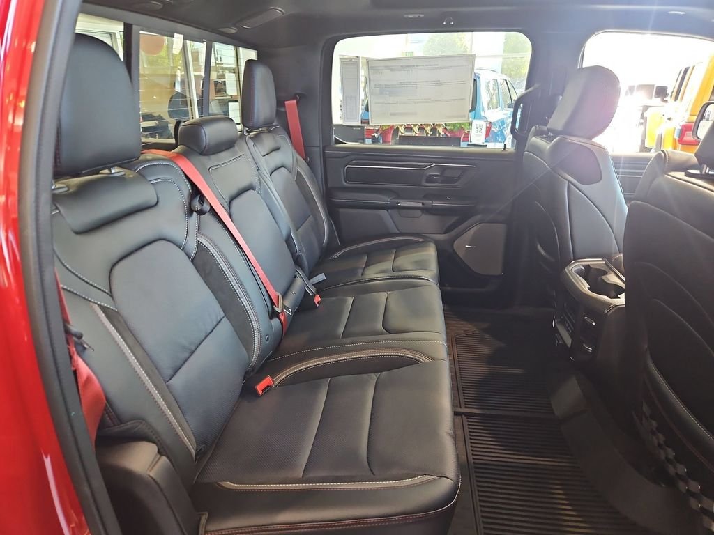 New 2026 Molten Red Pearl-Coat Exterior Paint RAM Laramie image 14