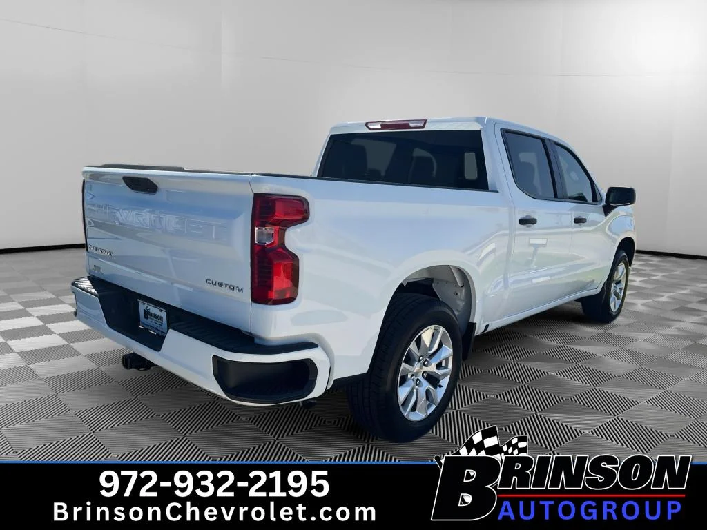 New 2026 Summit White Chevrolet Custom image 7