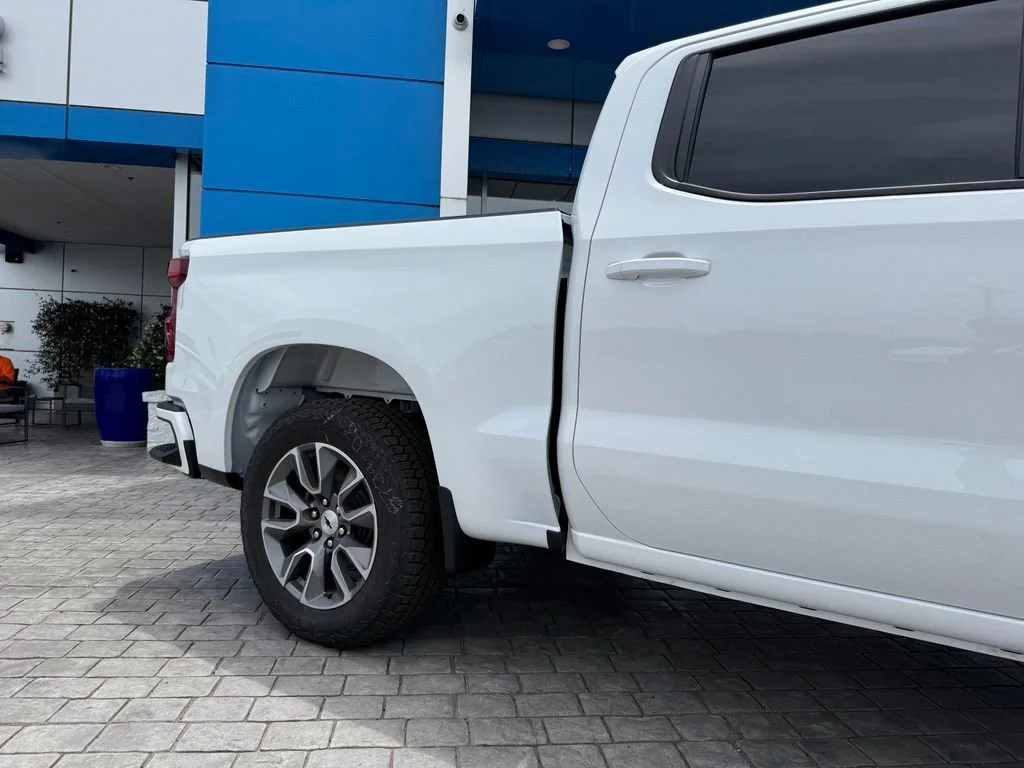 New 2026 Onyx Black GMC Elevation image 6