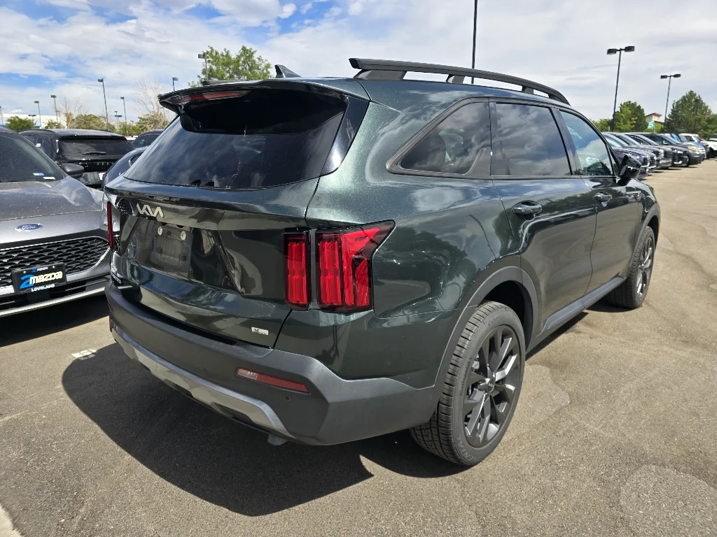 Used 2023 Aruba Green Kia X-Line SX Prestige image 16
