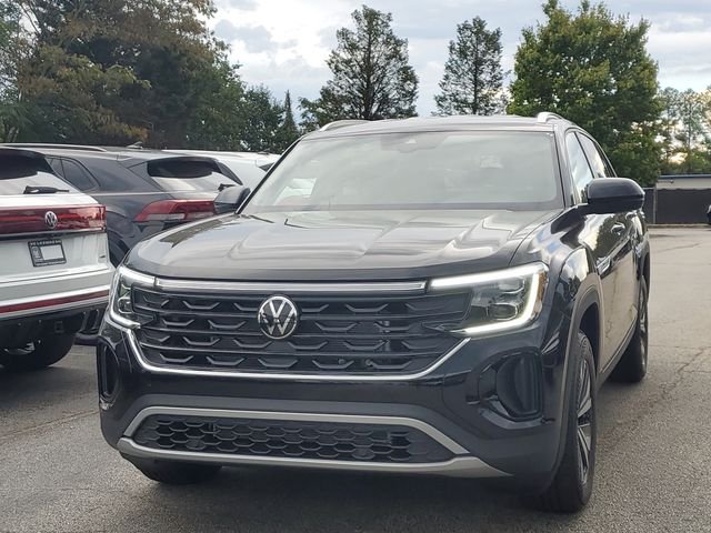 New 2026 Black Volkswagen SE image 37