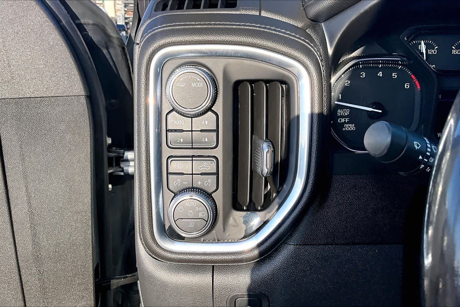 Used 2020 Satin Steel Metallic GMC SLT image 36